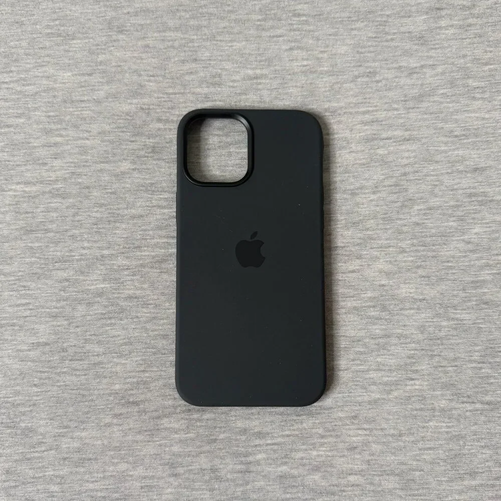 Apple Silicone Case with MagSafe for iPhone 12 Pro Max